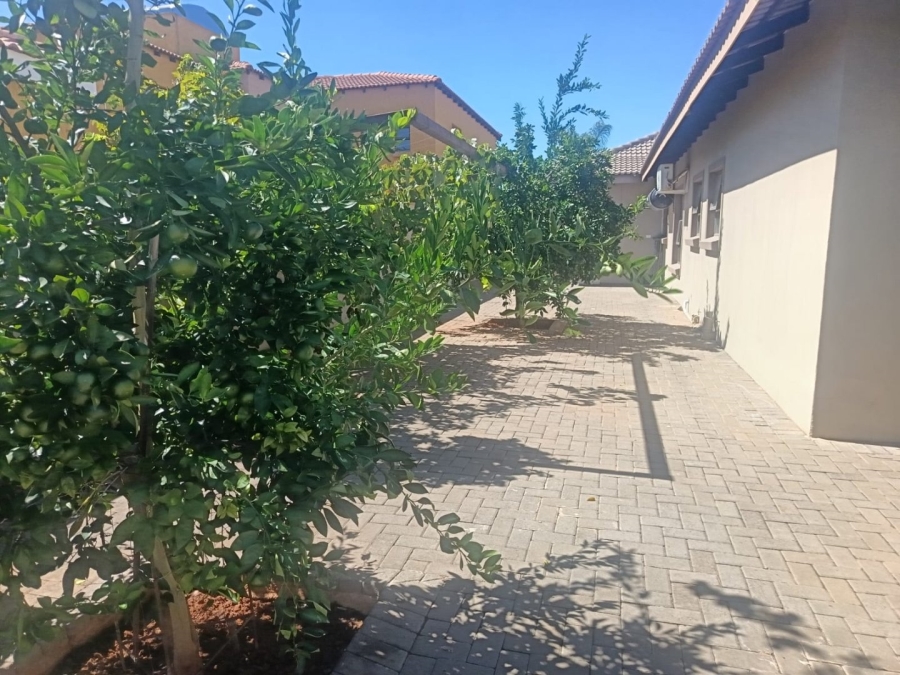 4 Bedroom Property for Sale in Hillcrest Northern Cape